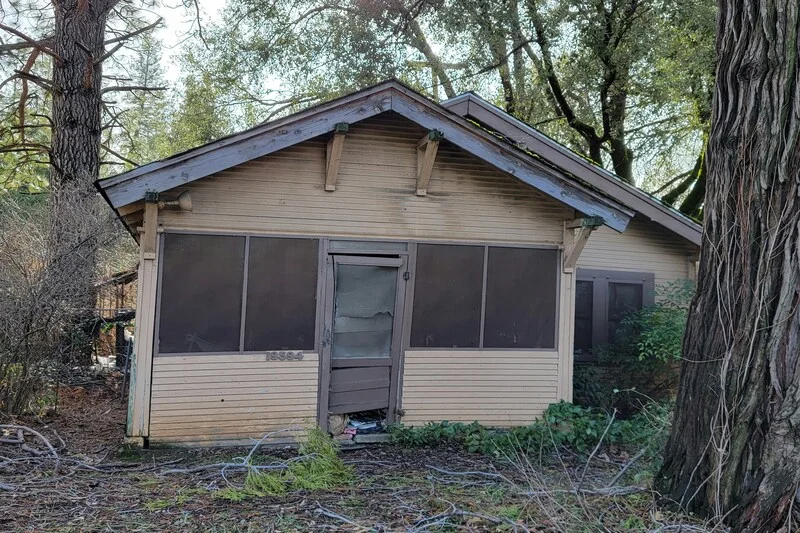 Picture of a Fixer-Upper House